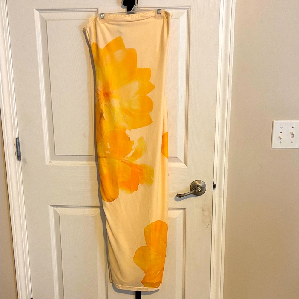 Floral Maxi Dress with Yellow Flowers